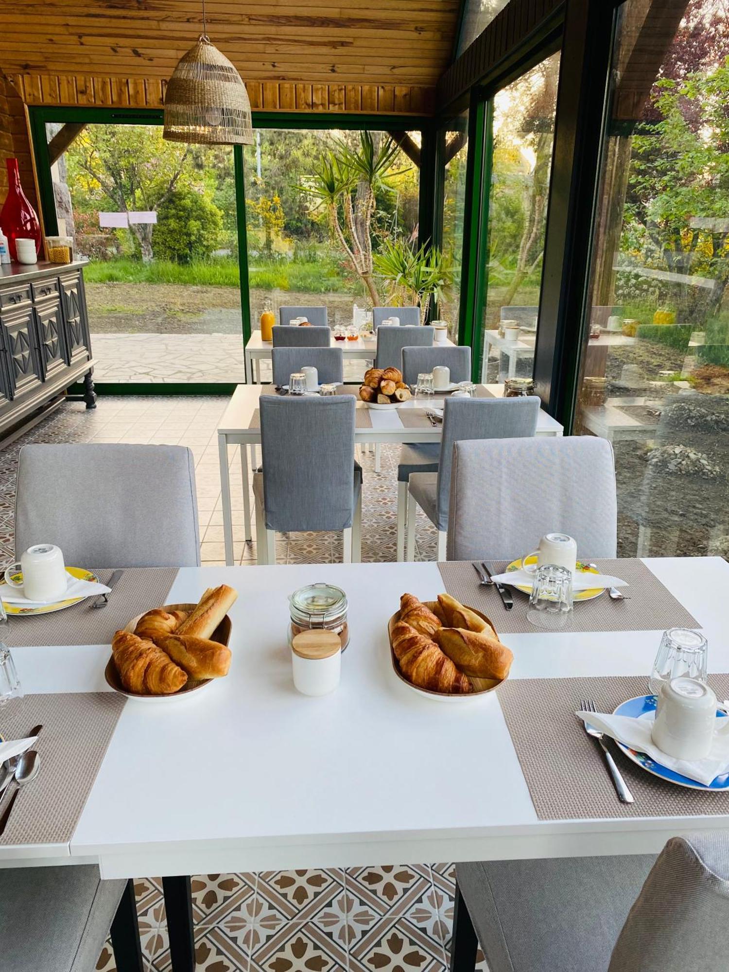 Arc En Ciel Du Mont Bed & Breakfast Pontorson Dış mekan fotoğraf